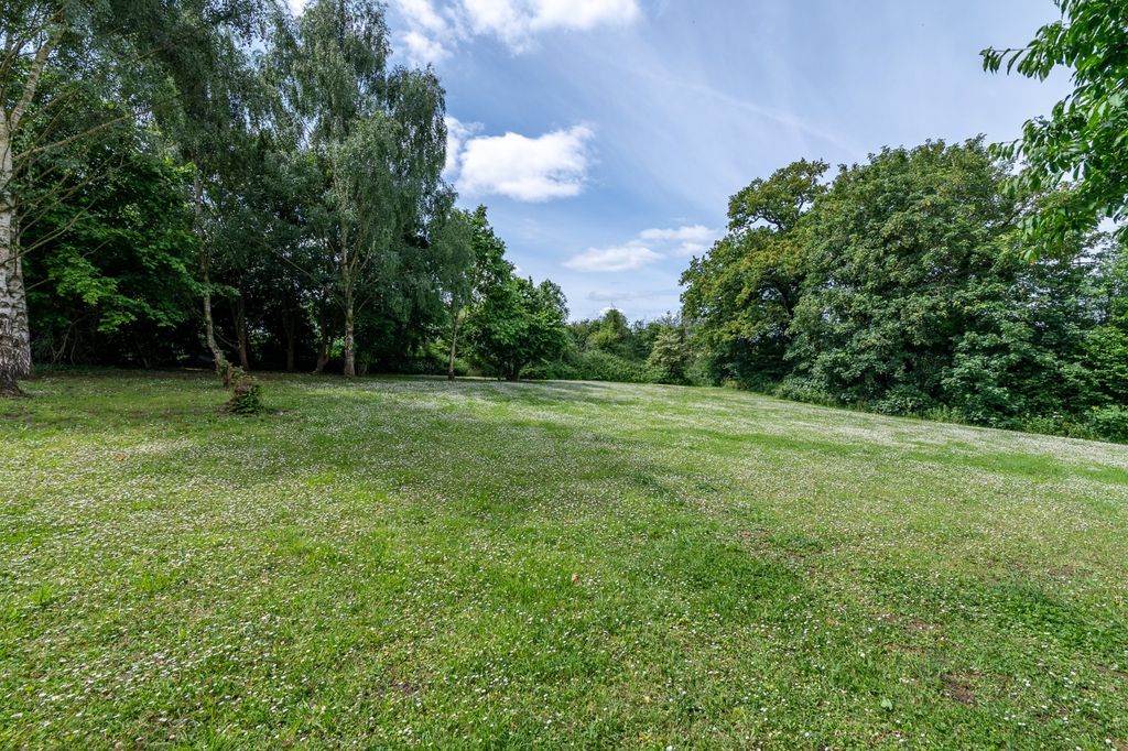 Property photo 3 of 6 Land