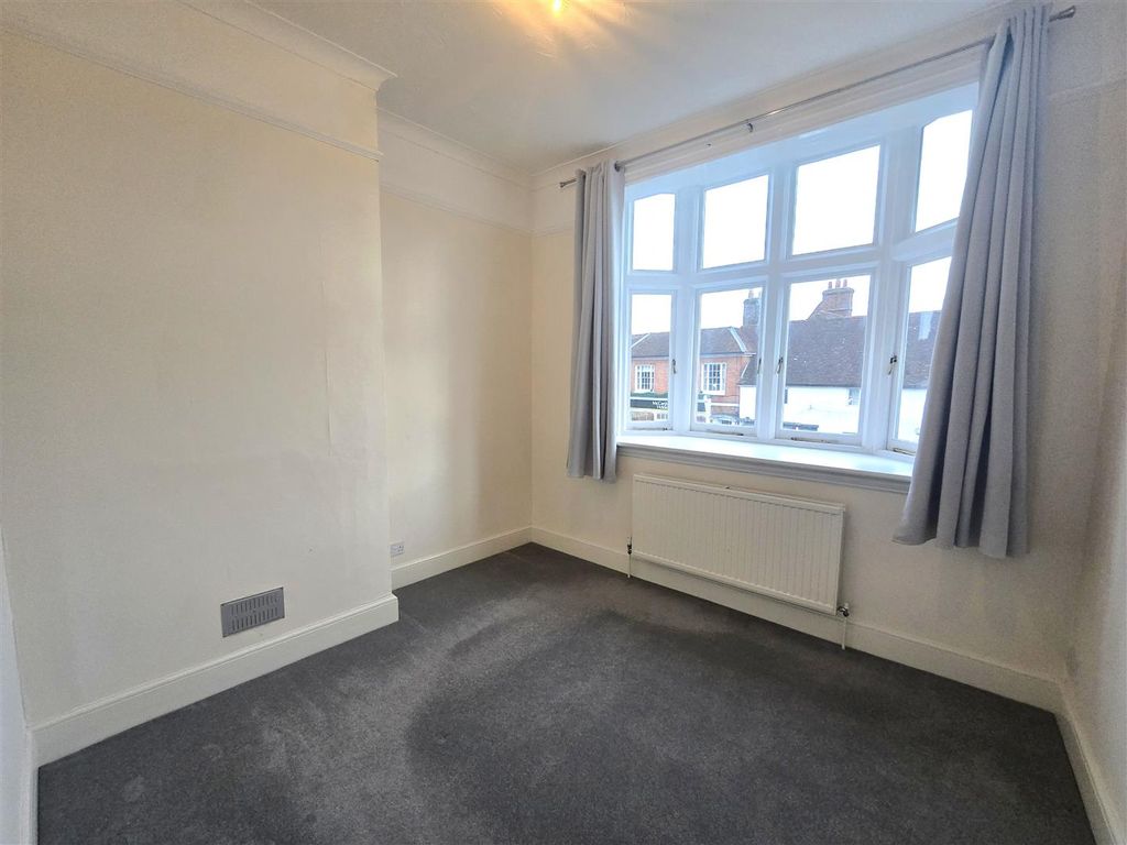 Property photo 3 of 8 1000111607.Jpg