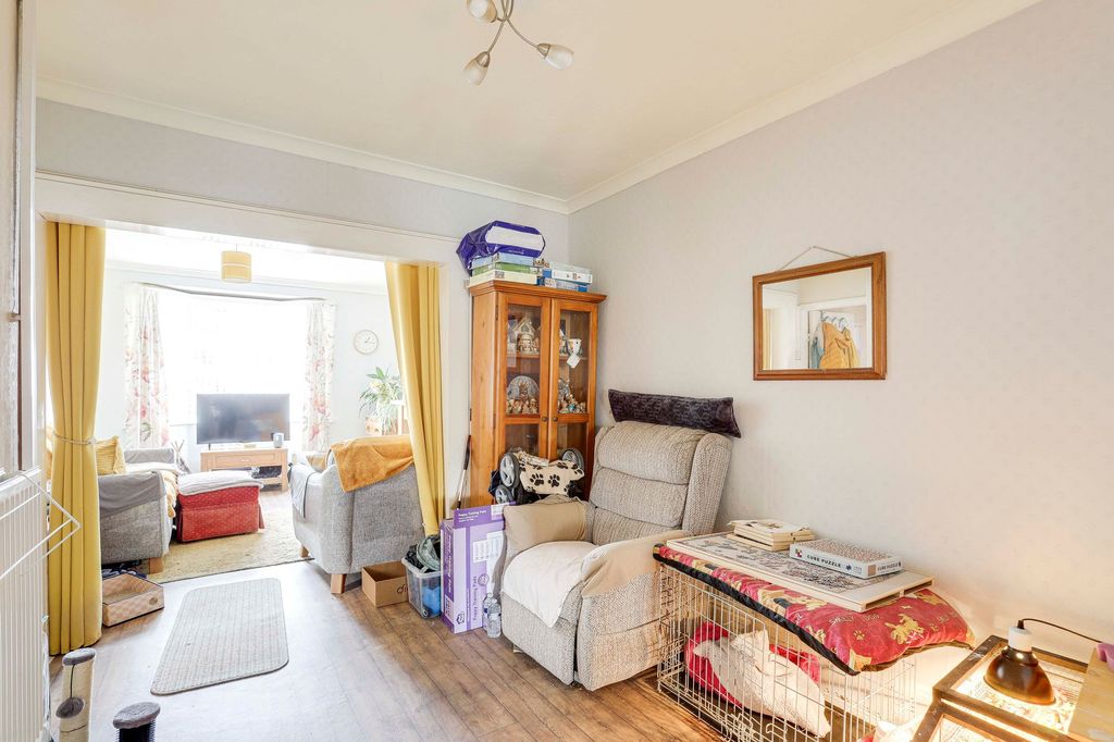 Property photo 3 of 21