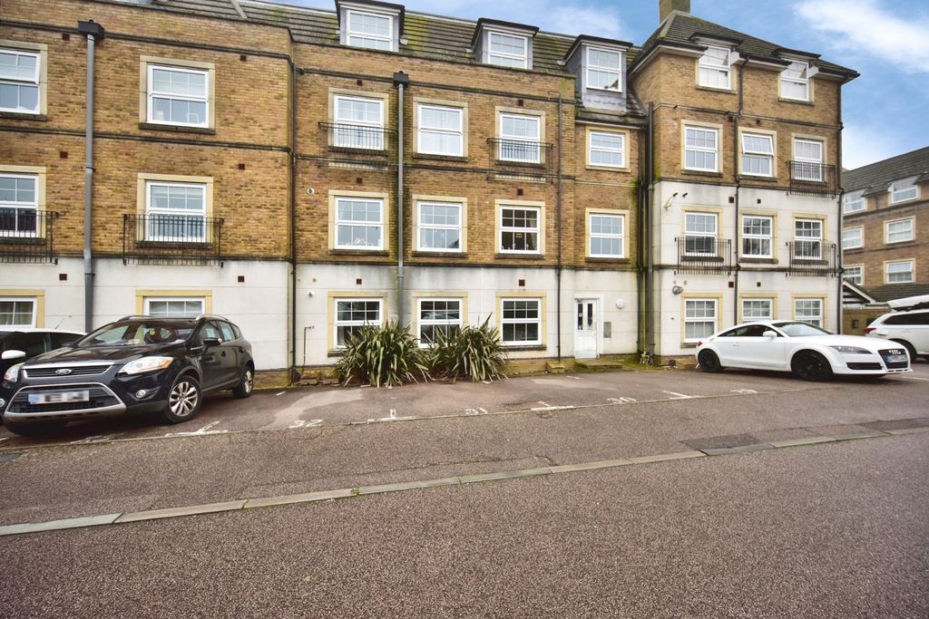 Property photo 2 of 15 Pbox-Img.Jpg