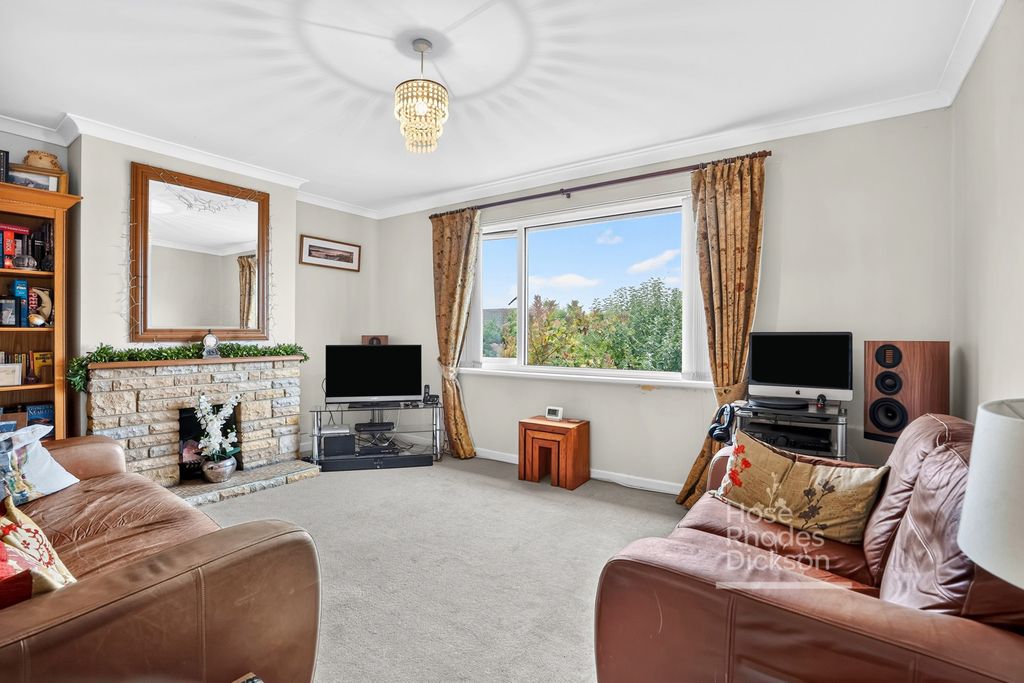 Property photo 3 of 20 Pbox-Img.Jpg