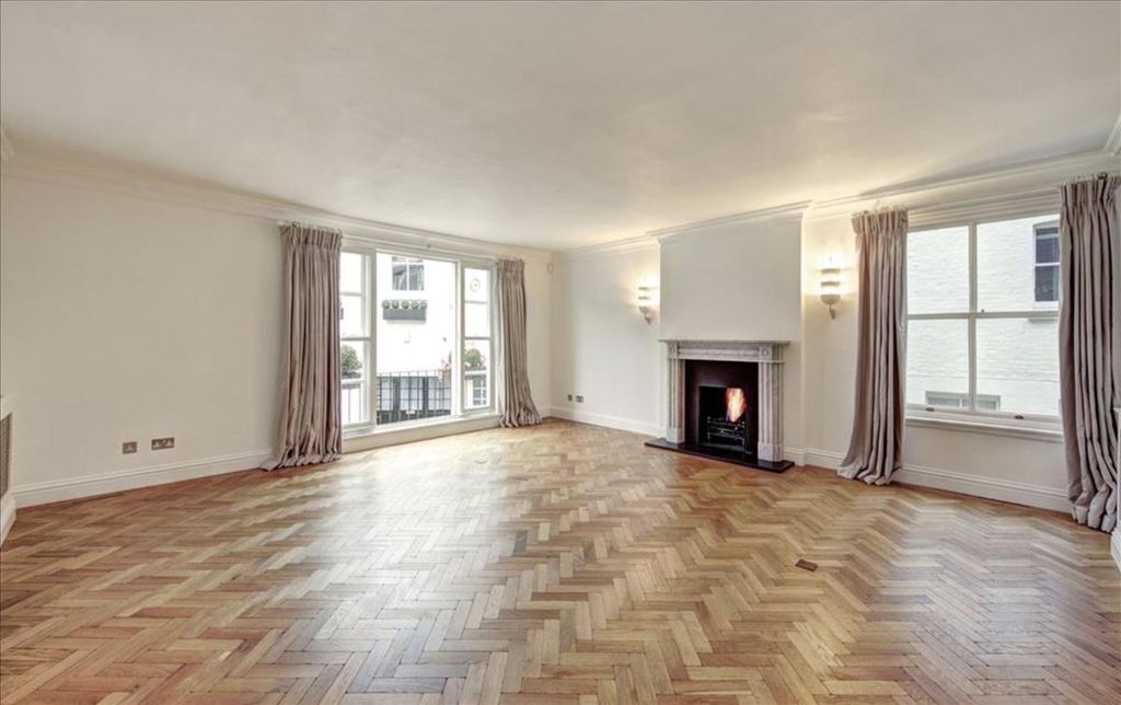 Property photo 2 of 5