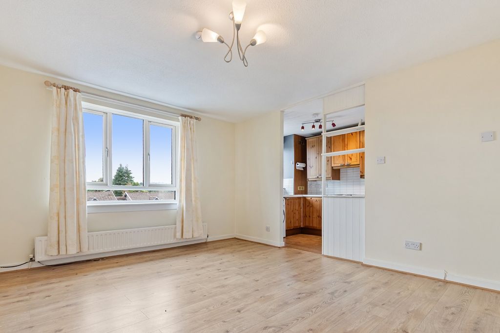 Property photo 2 of 18 Picture No. 09