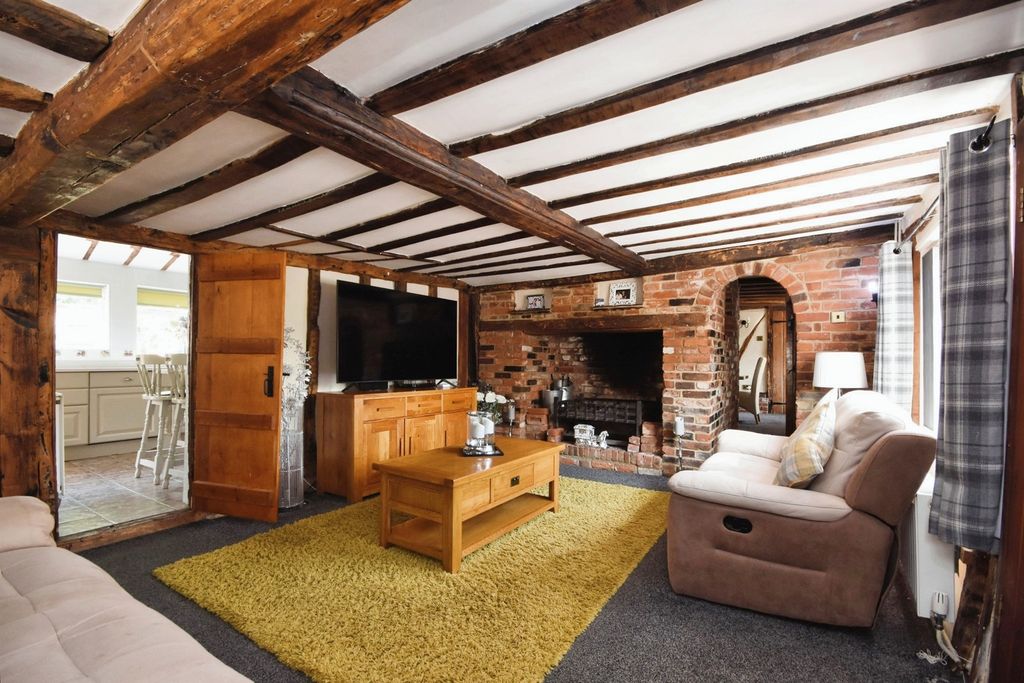 Property photo 3 of 18