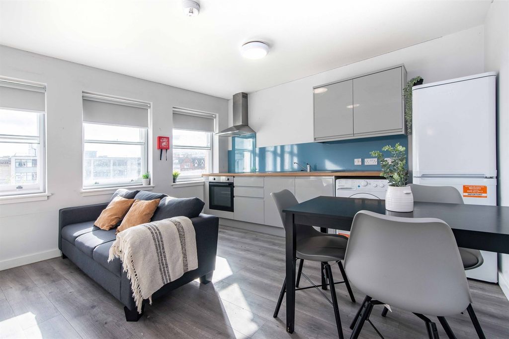 Property photo 1 of 21 (Main)