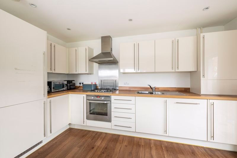 Property photo 3 of 14 Photo 12