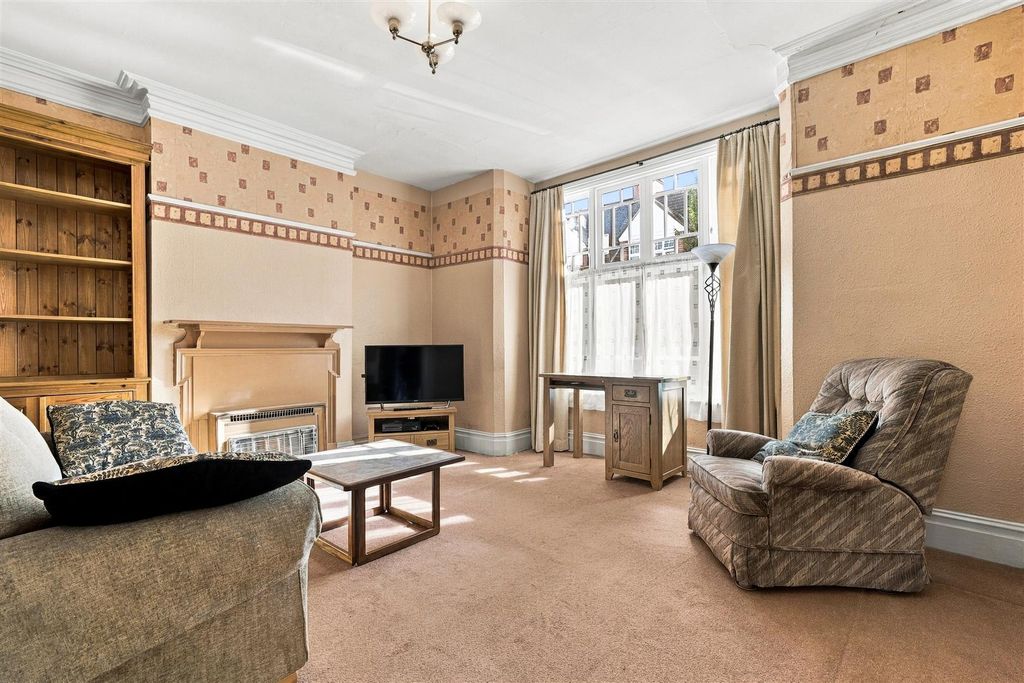 Property photo 3 of 15 Blandford Road, W4 - For Sale