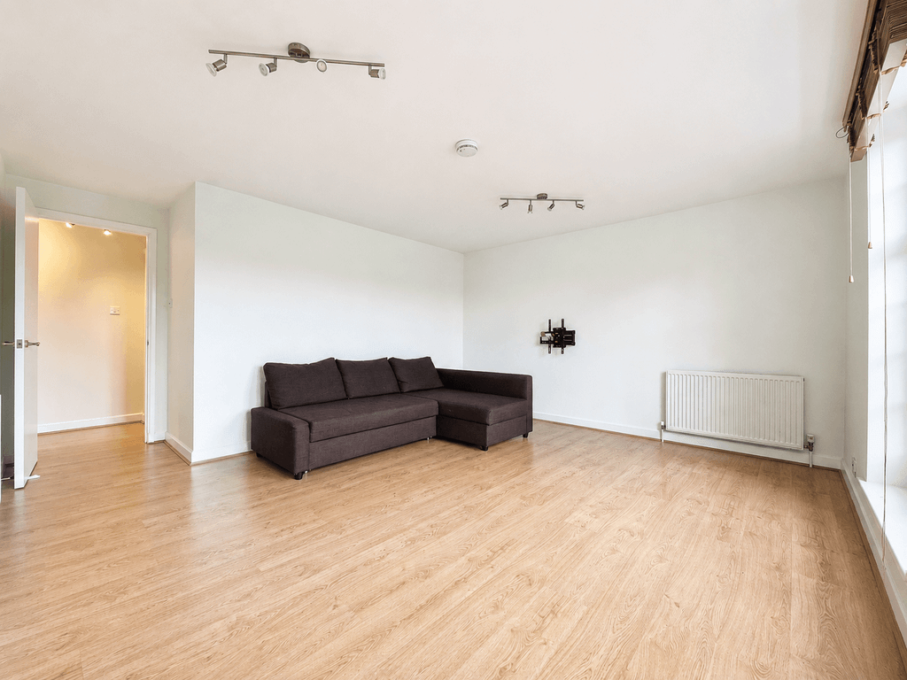 Property photo 3 of 14 Gallery