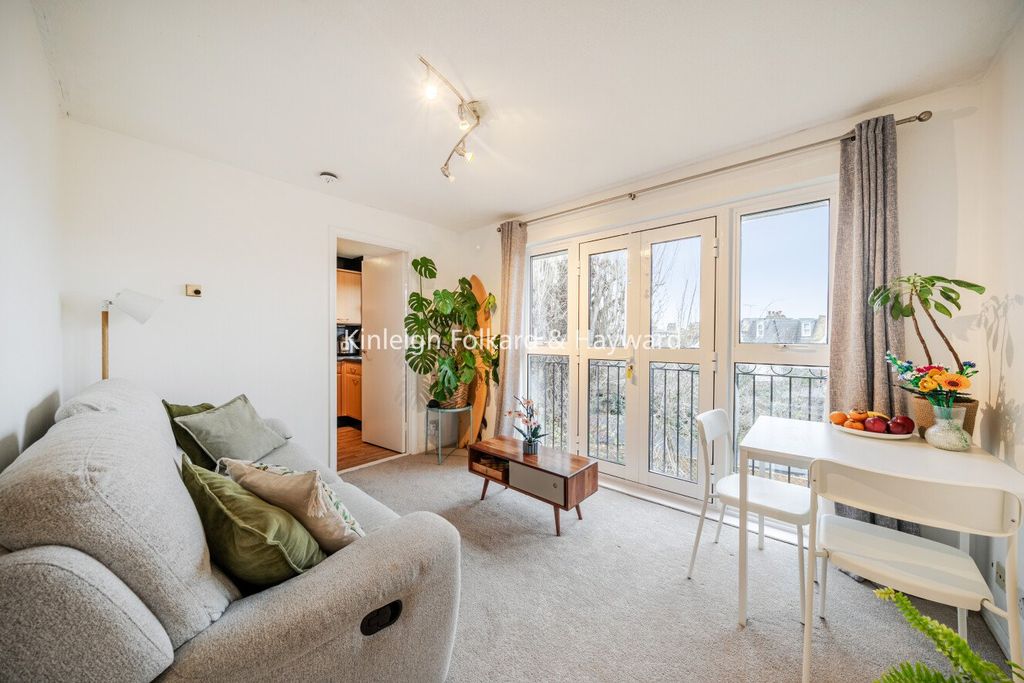 Property photo 2 of 12 Picture No. 05