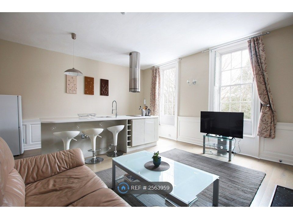 Property photo 1 of 7 Lounge/Kitchen