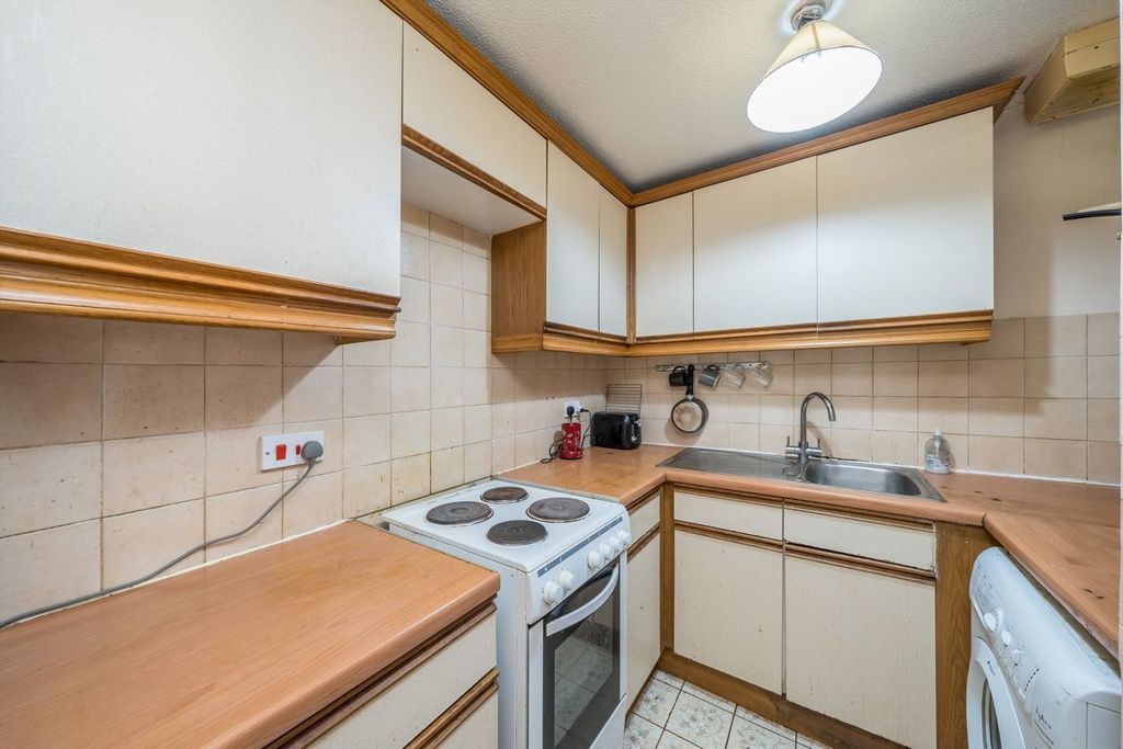 Property photo 2 of 4