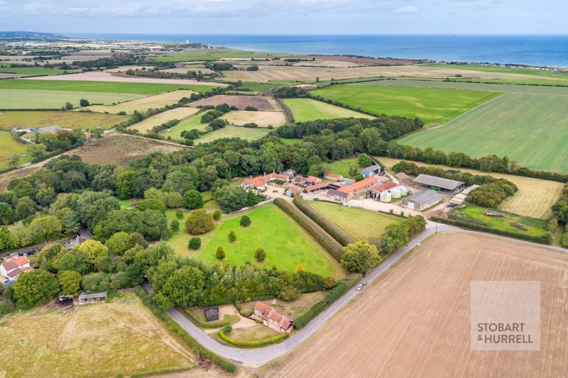 Property photo 1 of 34 Surrounding Area