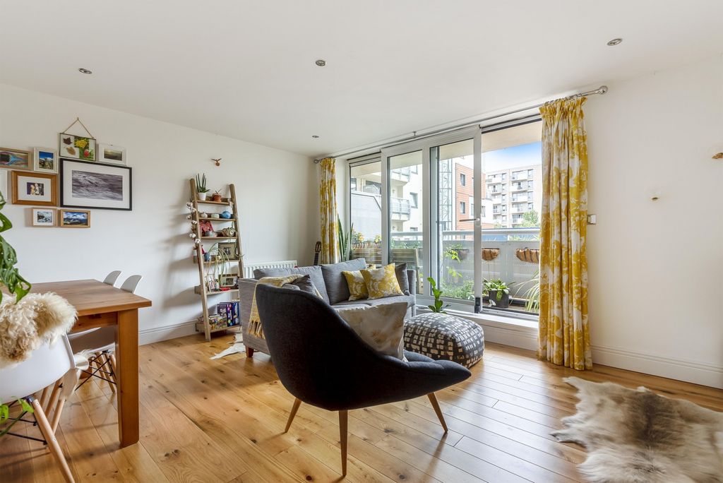 Property photo 1 of 5 Mani  (Main)