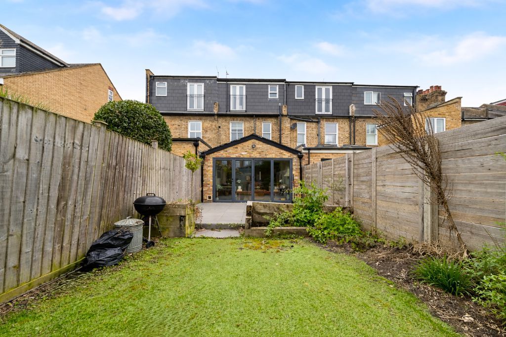 Property photo 3 of 33 Photo 3