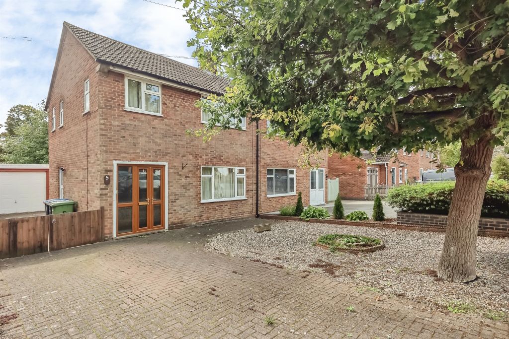 Property photo 1 of 34