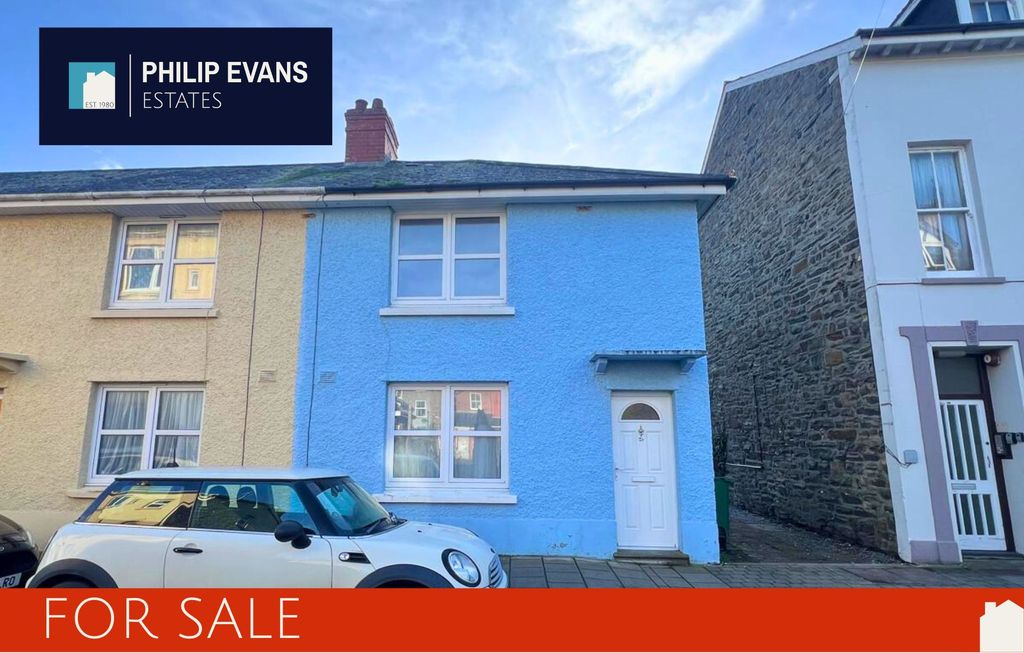 Property photo 1 of 11