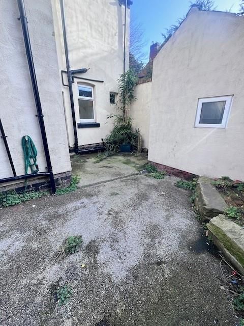 Property photo 2 of 7 Garden