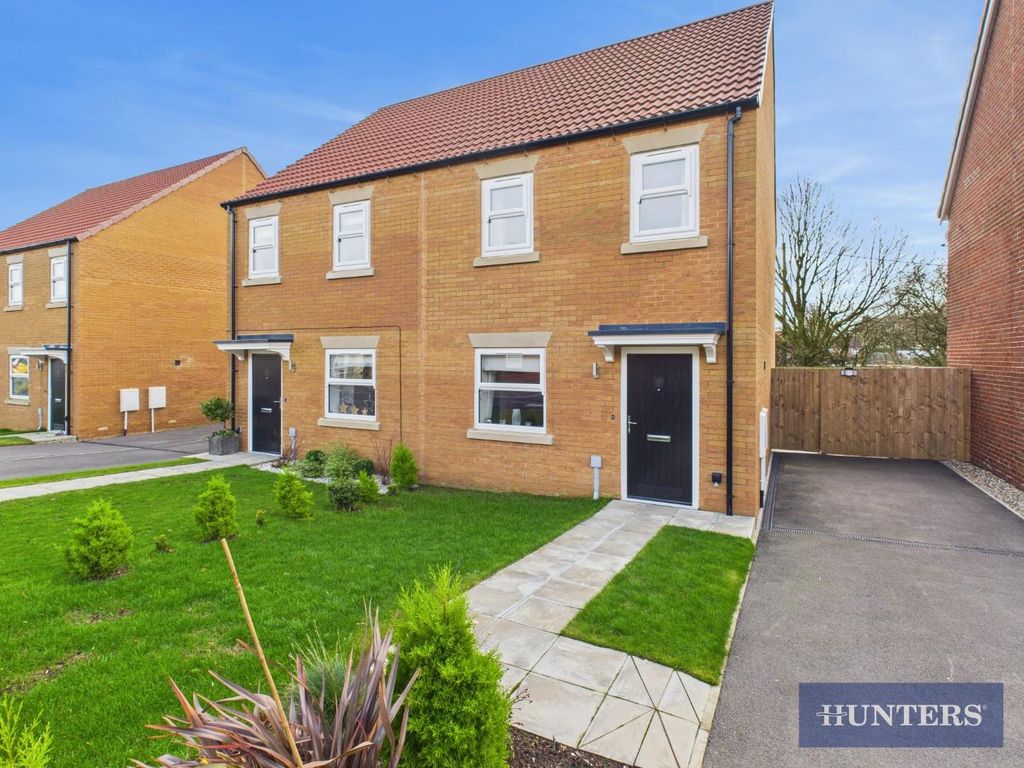 Property photo 1 of 16 Front