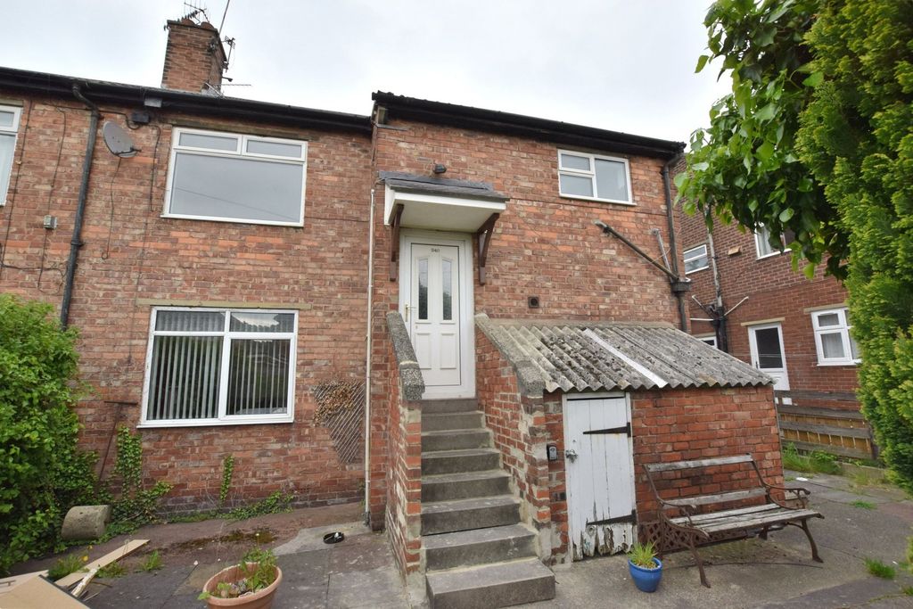 Property photo 3 of 6 External