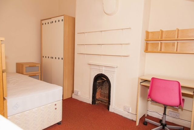 Property photo 3 of 6