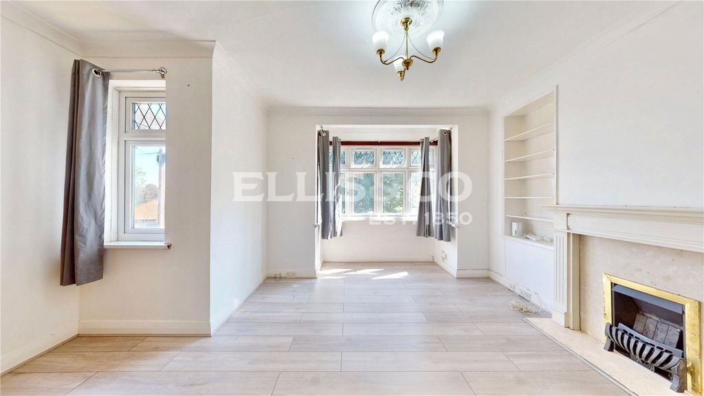 Property photo 2 of 18 Picture No. 71
