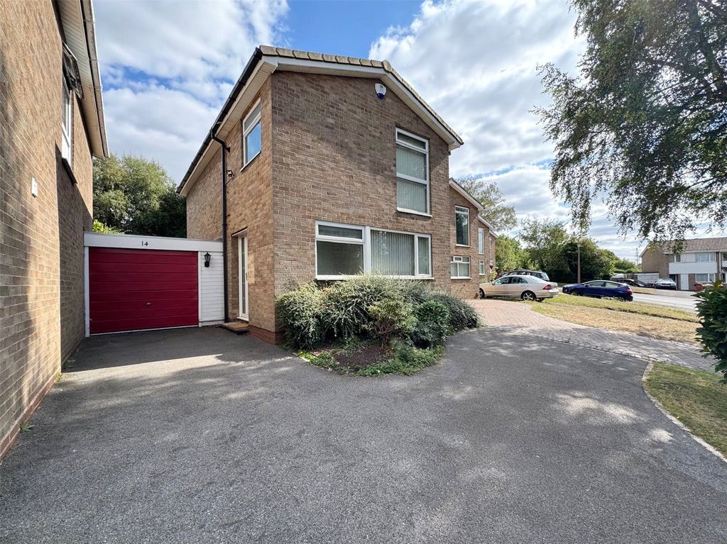 Property photo 1 of 10 Frontage