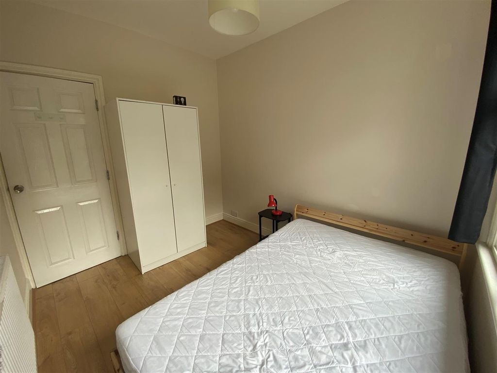 Property photo 1 of 2 Bedroom.Jpg