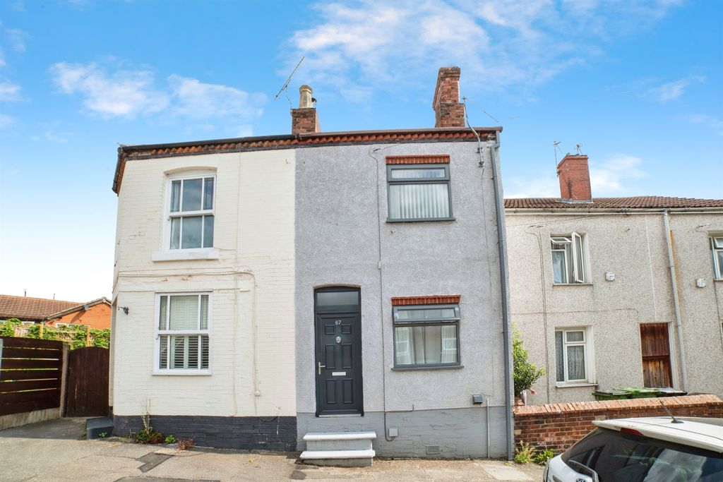 Property photo 1 of 17