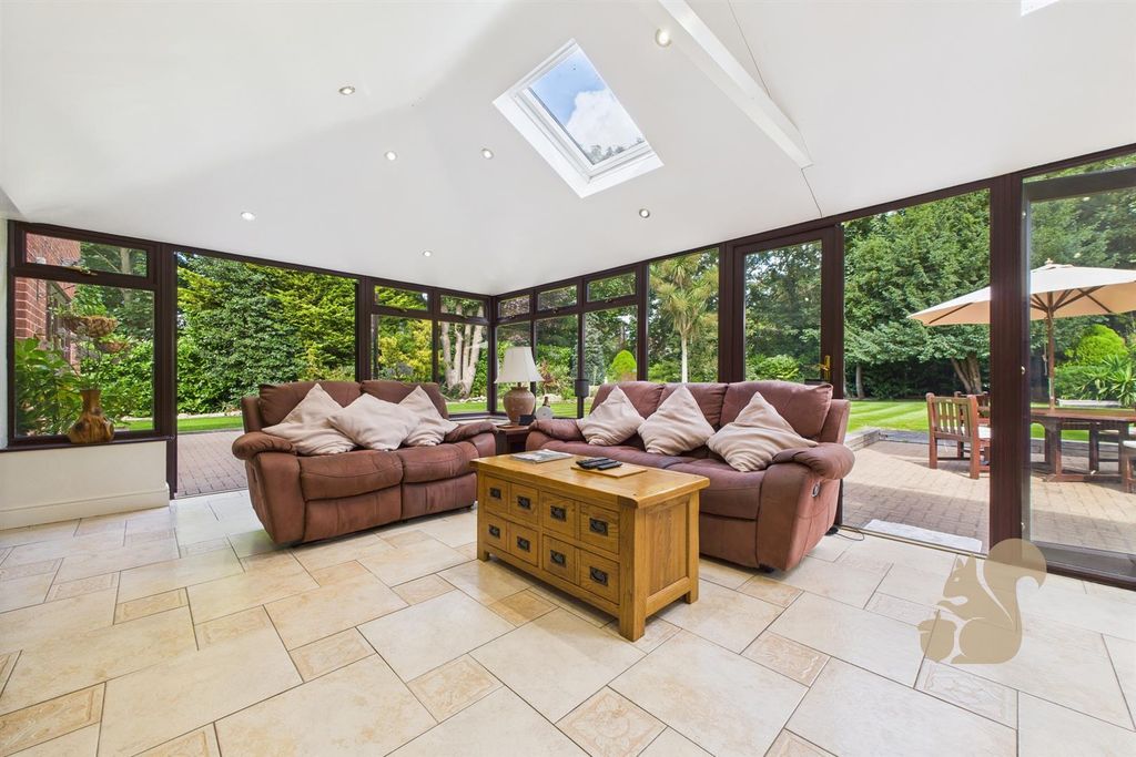 Property photo 2 of 37 Cam03877G0-Pr0233-Still024.Jpg