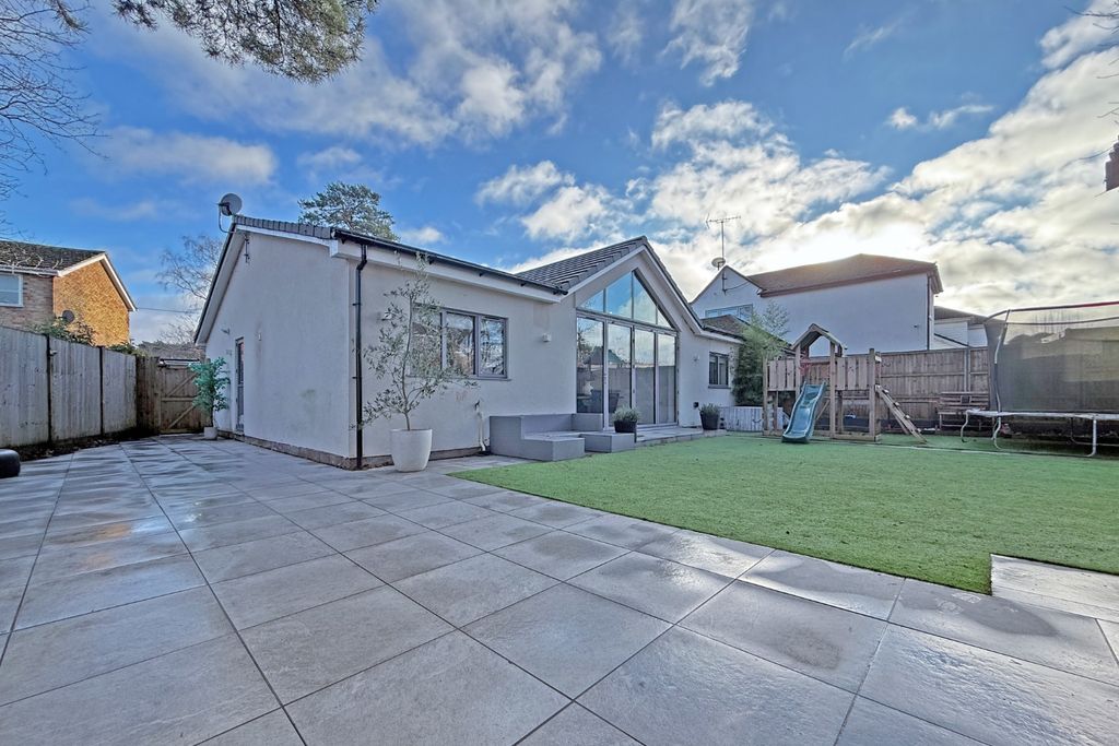 Property photo 1 of 15 3854693