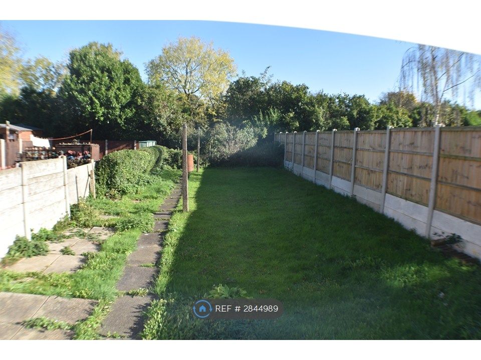 Property photo 2 of 25 Back Garden