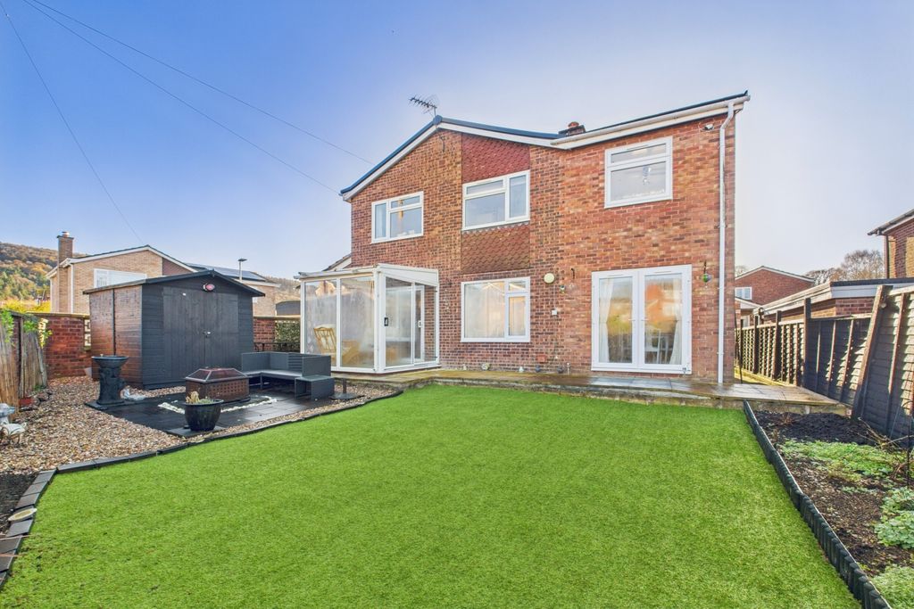 Property photo 3 of 19 Picture No. 17