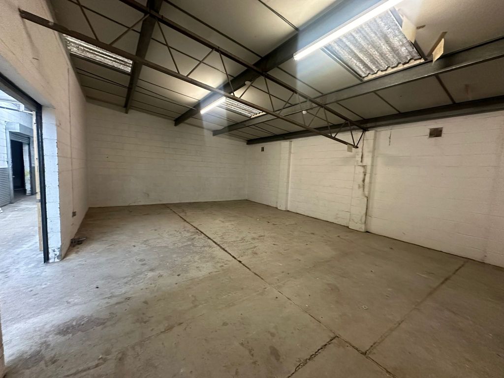 Property photo 3 of 3