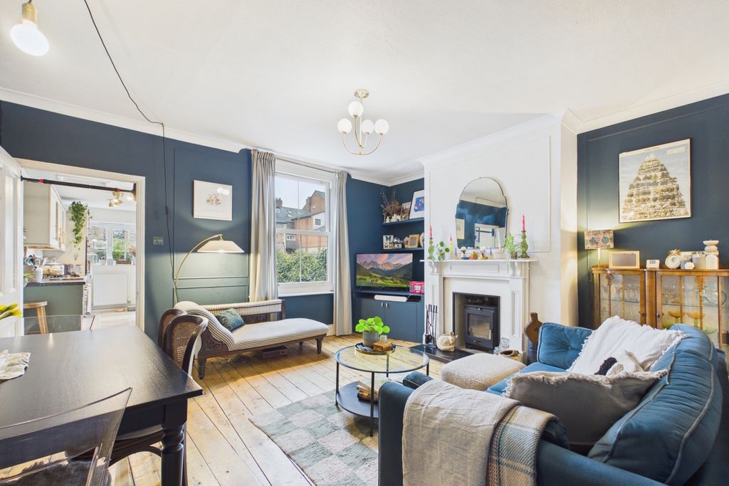 Property photo 2 of 21 Picture No. 23