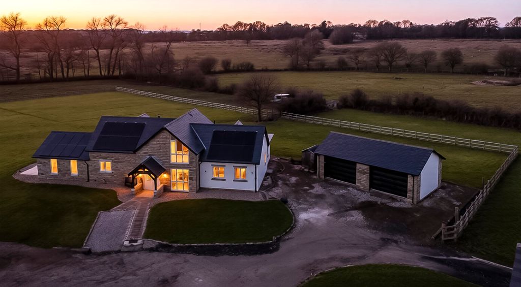 Property photo 1 of 54