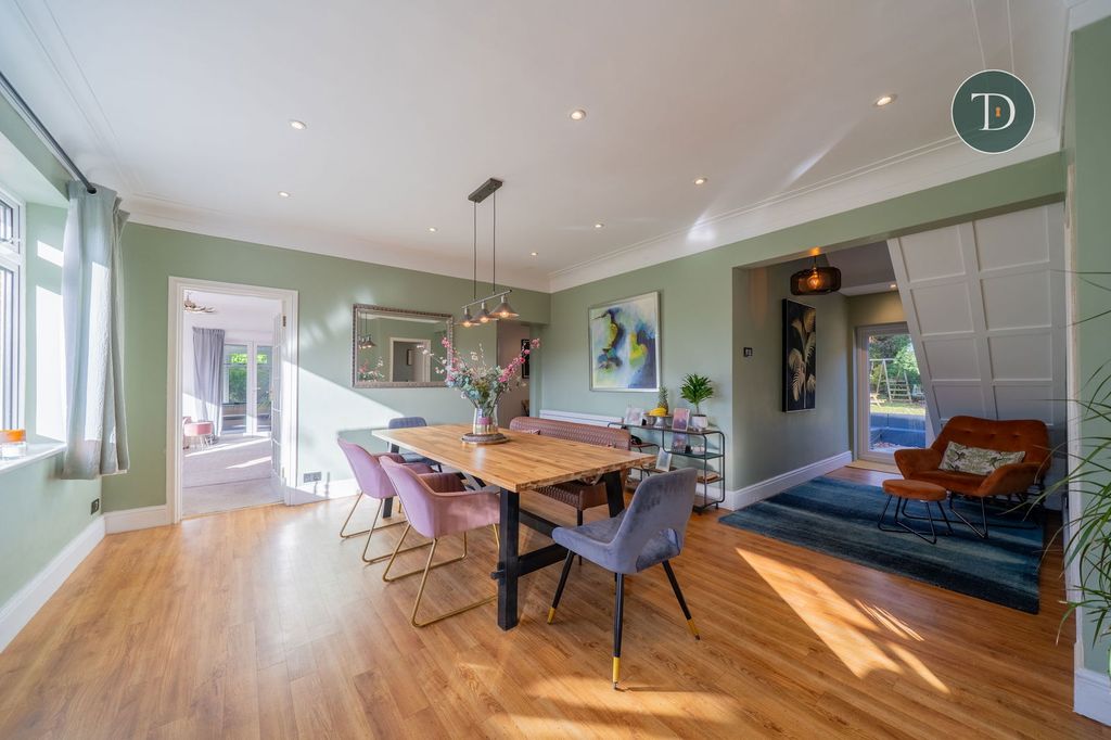 Property photo 3 of 41