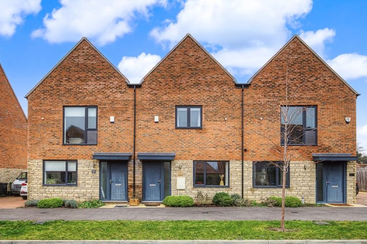 Property photo 1 of 11 321197