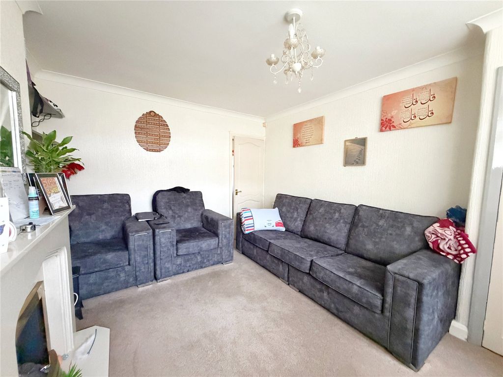 Property photo 2 of 11 Picture No. 05