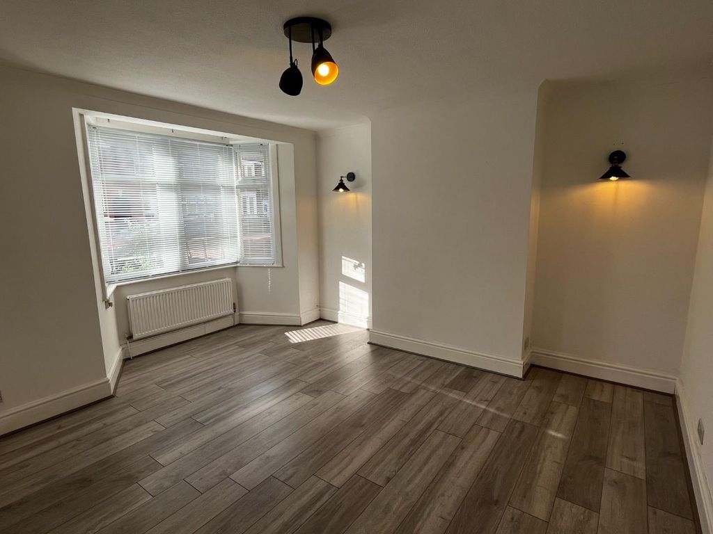 Property photo 2 of 9 Img-9250.Jpg