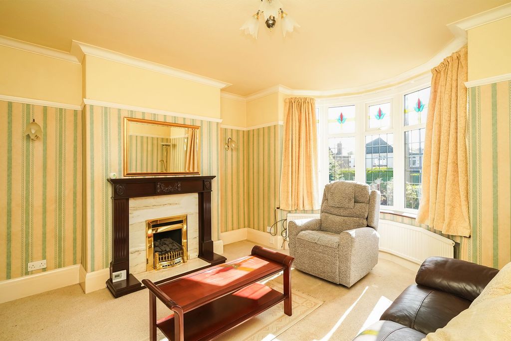 Property photo 2 of 24