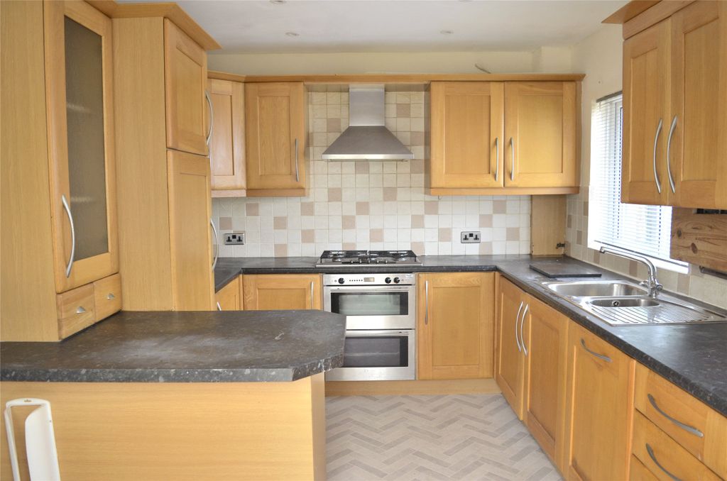 Property photo 3 of 20 Picture No. 02