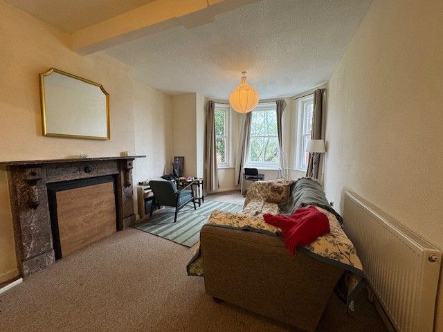 Property photo 3 of 9 Living Room