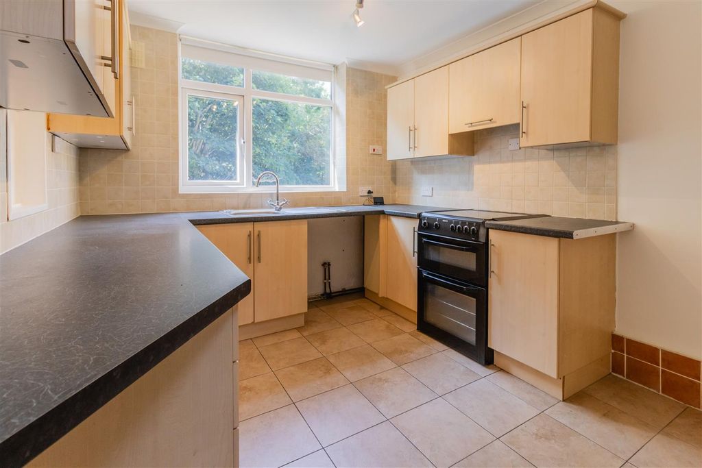 Property photo 2 of 22 Kitchen