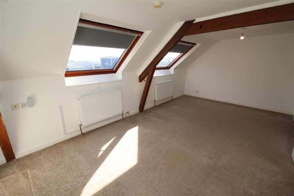 Property photo 2 of 15 Img_8485.Jpg