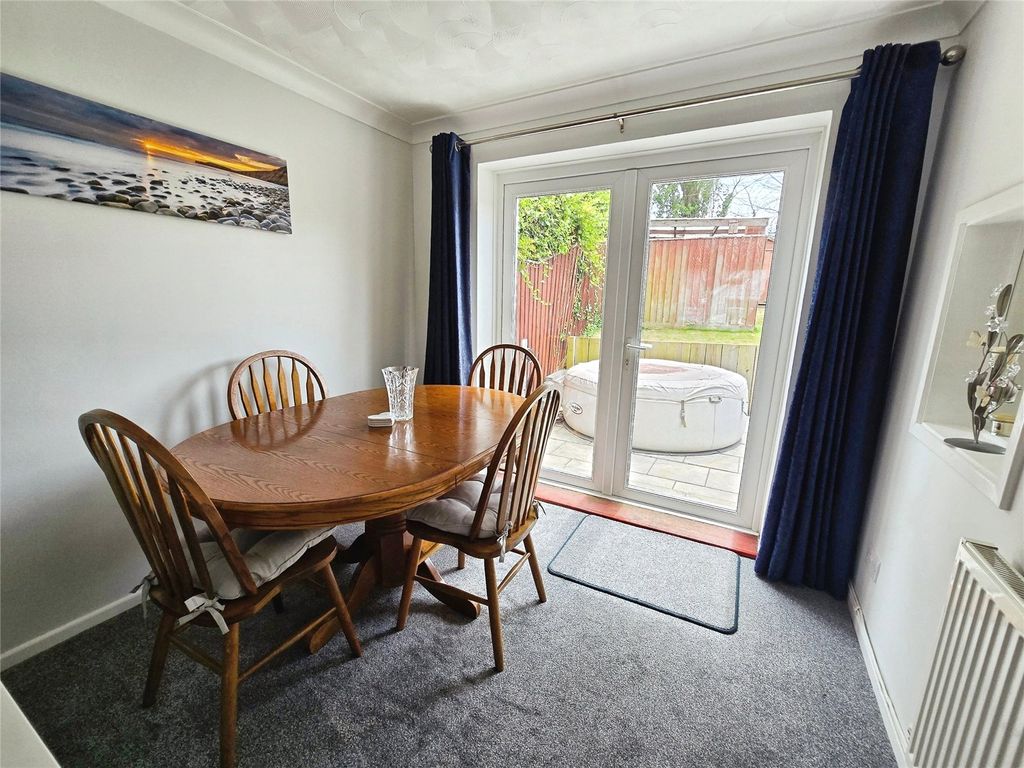 Property photo 3 of 13 Dining Area