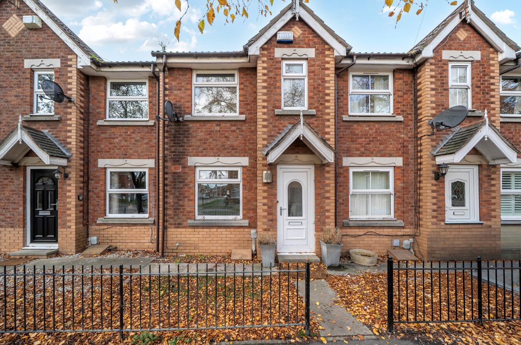 Property photo 1 of 18 1536941-1-6Ad741E...