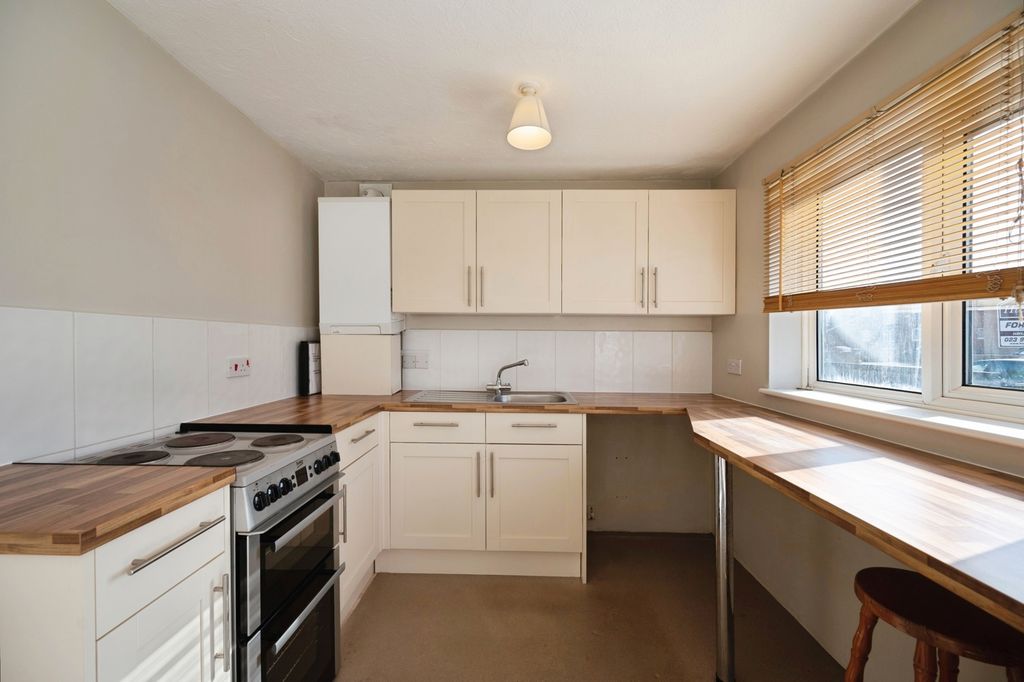 Property photo 2 of 17 Pbox-Img.Jpg