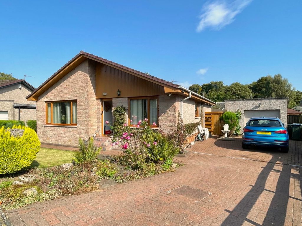 Property photo 1 of 27