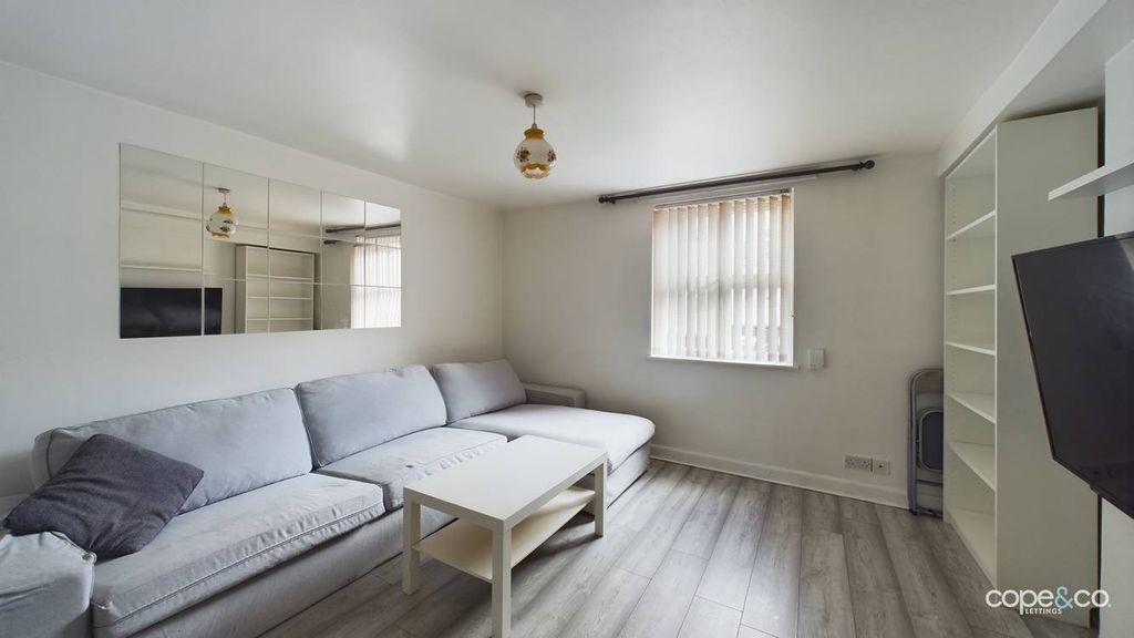 Property photo 1 of 7 2726540