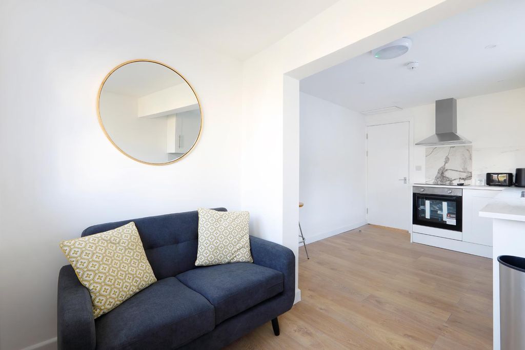 Property photo 2 of 12 Living Room